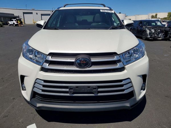 2018 TOYOTA HIGHLANDER SE/XLE