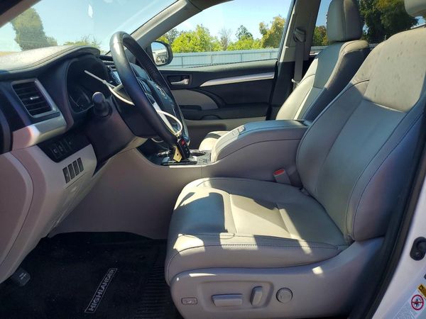 2018 TOYOTA HIGHLANDER SE/XLE