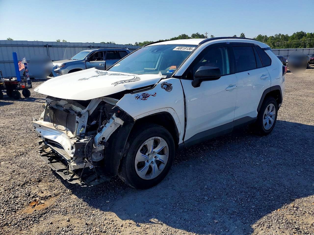 2020 TOYOTA RAV4 LE