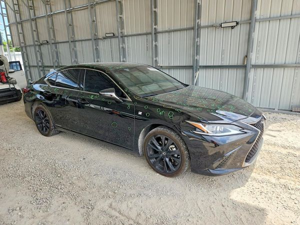 2022 LEXUS ES 300H 300h F Sport