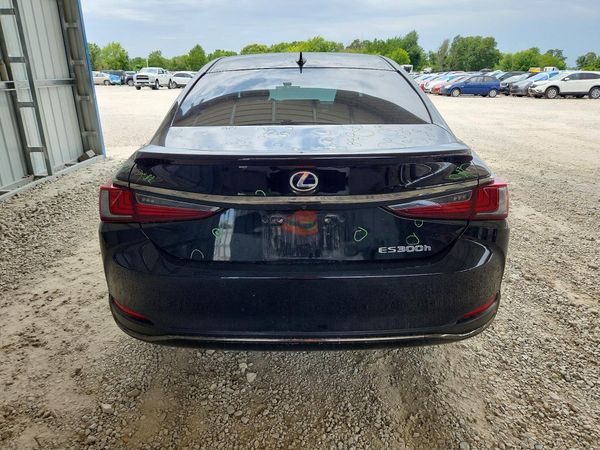 2022 LEXUS ES 300H 300h F Sport