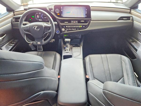 2022 LEXUS ES 300H 300h F Sport