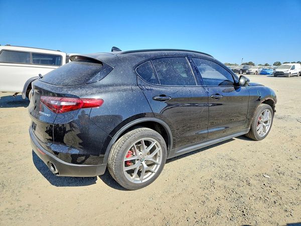 2018 ALFA ROMEO STELVIO