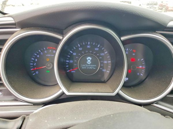 2015 KIA OPTIMA GL - Middle-low
