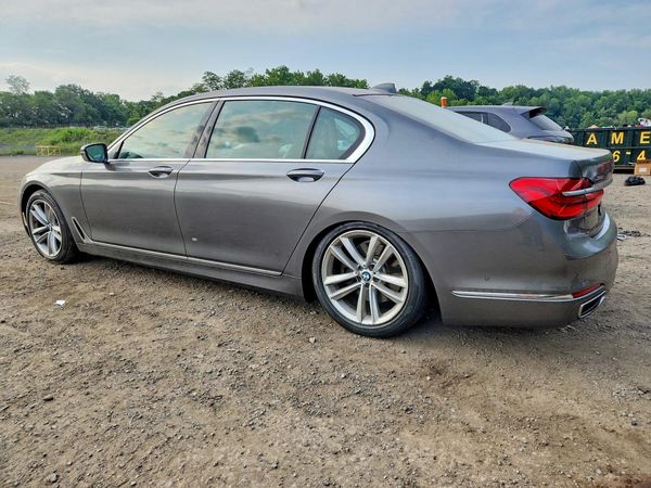 2017 BMW 750 xDrive
