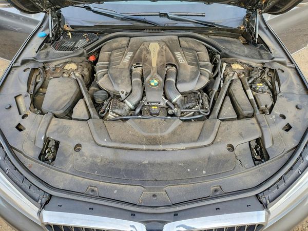2017 BMW 750 xDrive