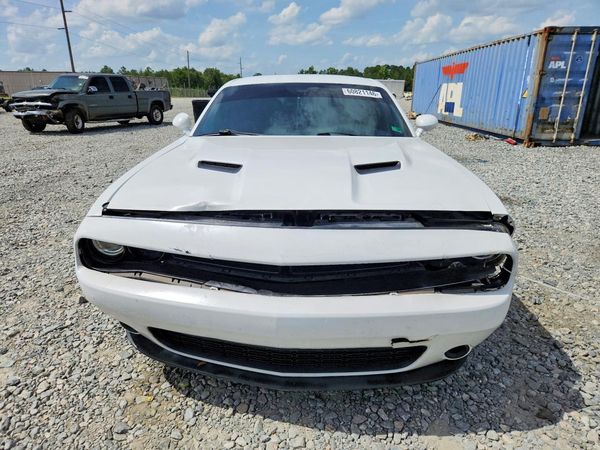 2016 DODGE CHALLENGER SXT