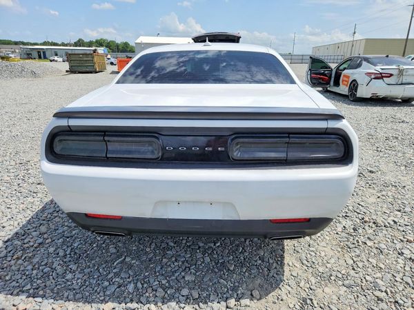 2016 DODGE CHALLENGER SXT