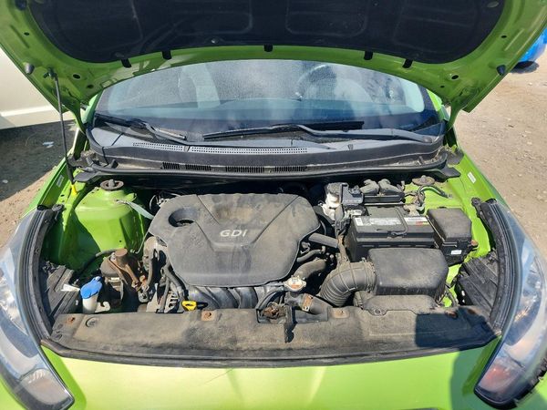 2014 HYUNDAI ACCENT