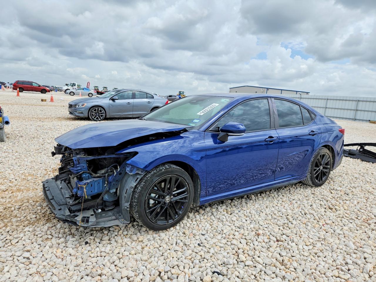 2025 TOYOTA CAMRY