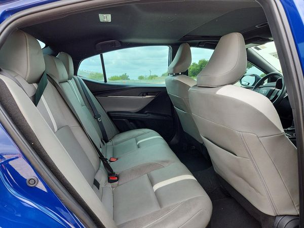 2025 TOYOTA CAMRY