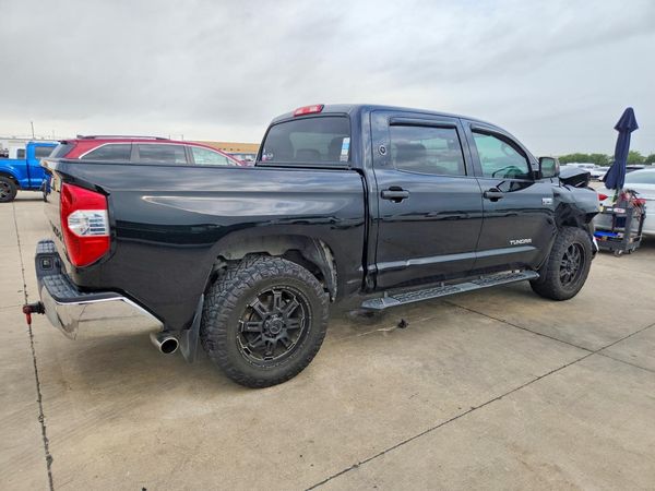 2018 TOYOTA TUNDRA