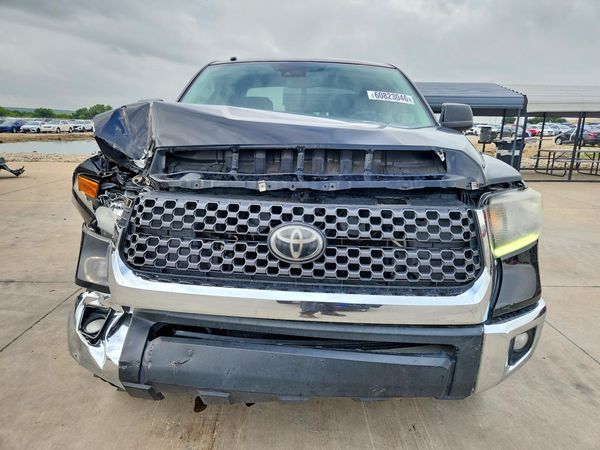 2018 TOYOTA TUNDRA