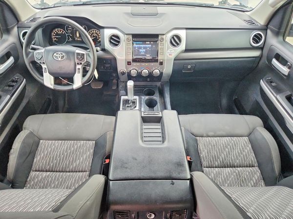 2018 TOYOTA TUNDRA