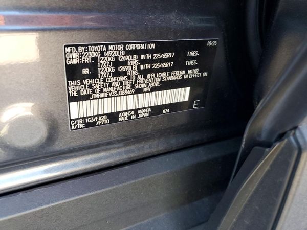 2025 TOYOTA RAV4 XLE