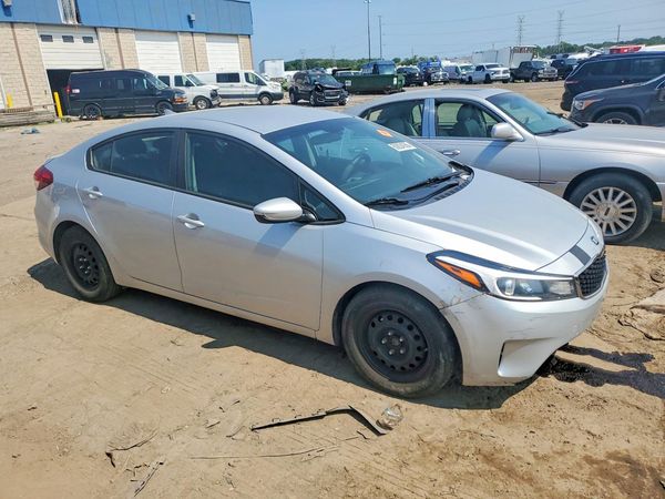 2017 KIA FORTE LX Base