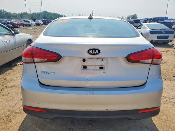 2017 KIA FORTE LX Base