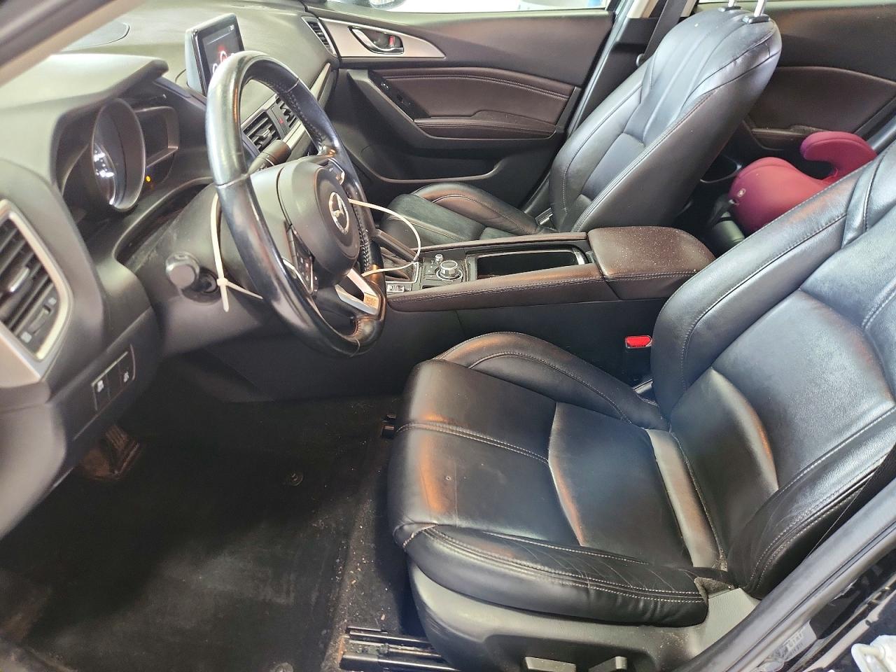 2018 MAZDA 3 Touring
