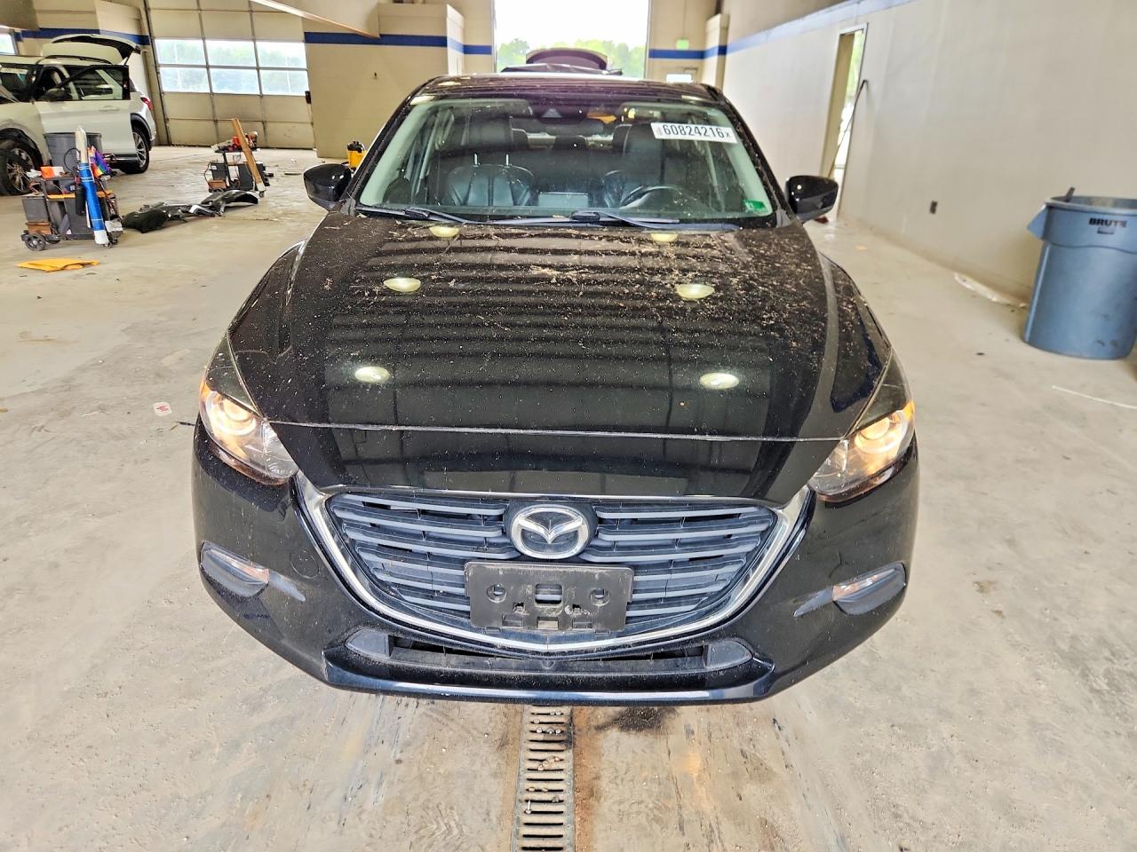 2018 MAZDA 3 Touring