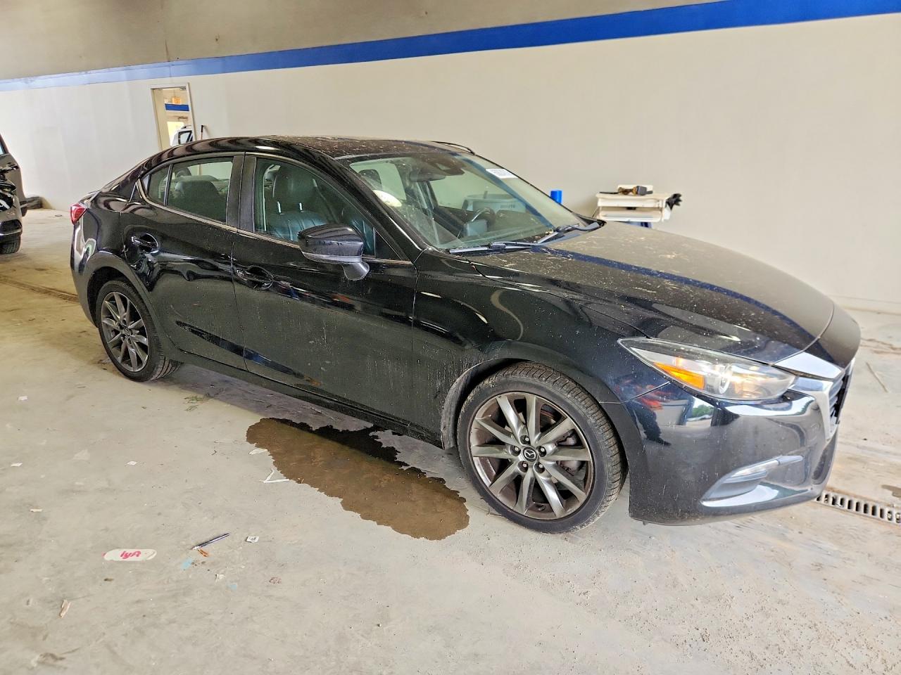 2018 MAZDA 3 Touring