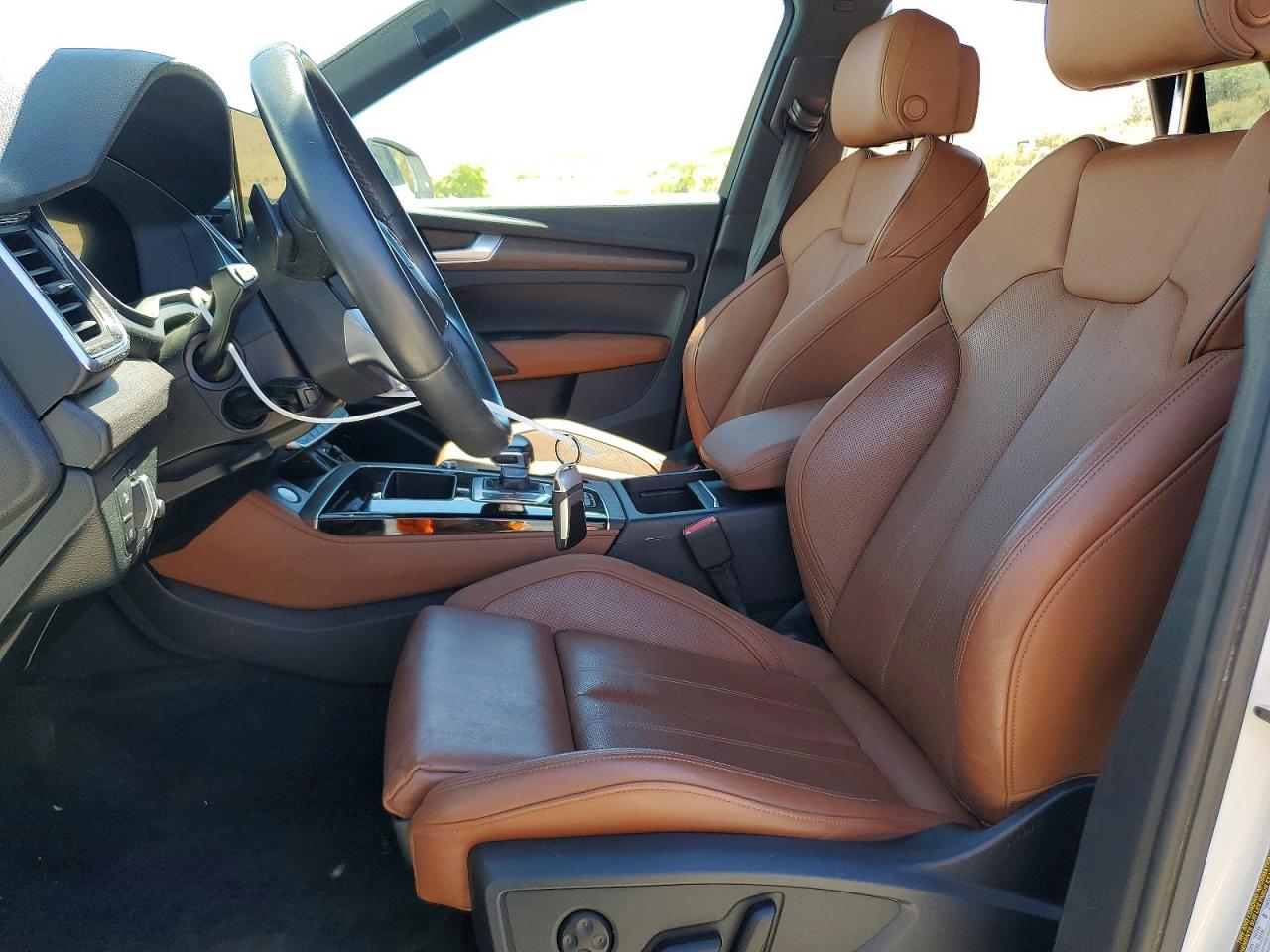 2021 AUDI Q5 E quattro Premium Plus