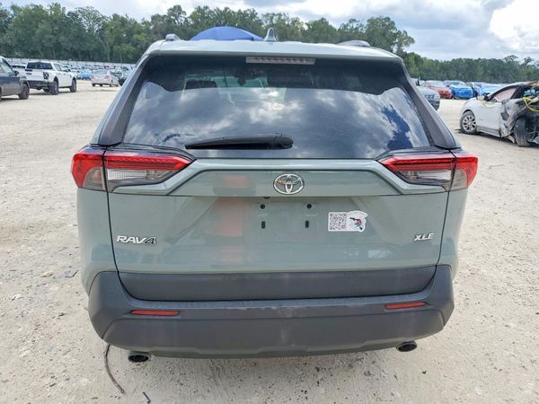 2020 TOYOTA RAV4 XLE — DIRR