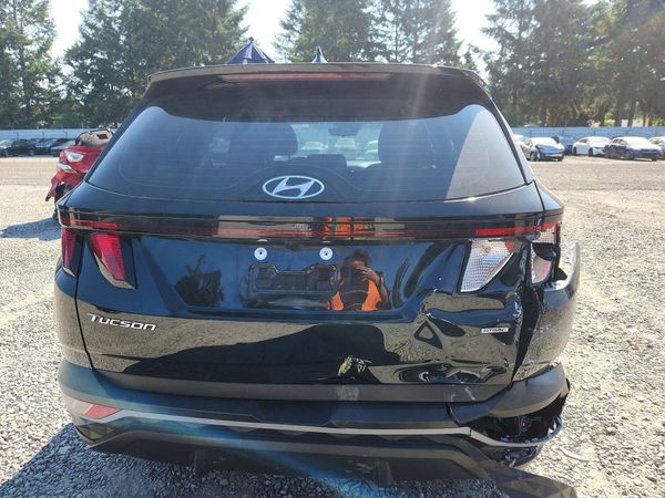 2023 HYUNDAI TUCSON SE