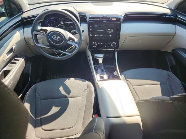 2023 HYUNDAI TUCSON SE