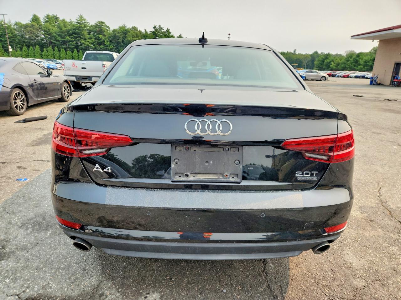 2017 AUDI A4 quattro Premium