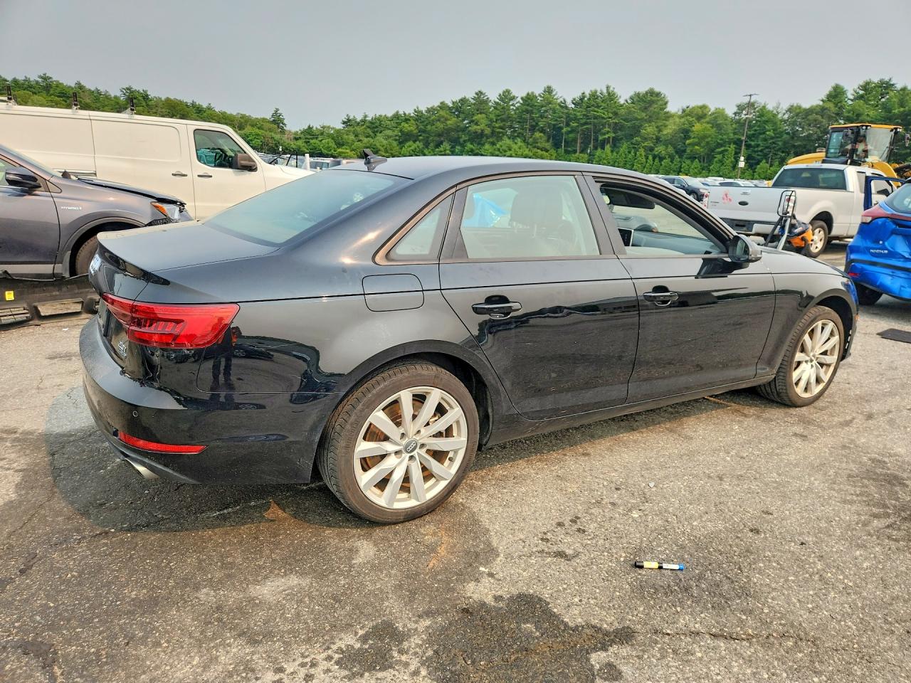 2017 AUDI A4 quattro Premium