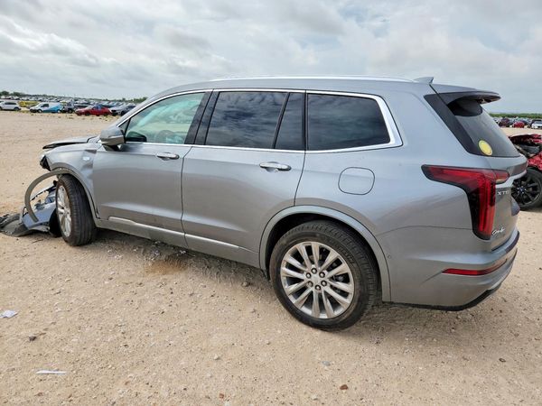 2025 CADILLAC XT6