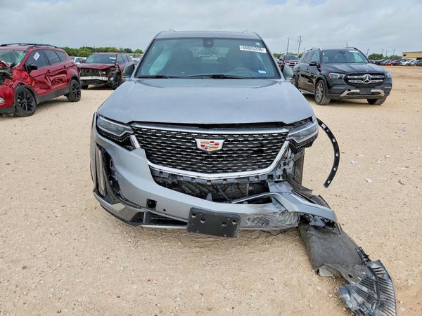 2025 CADILLAC XT6
