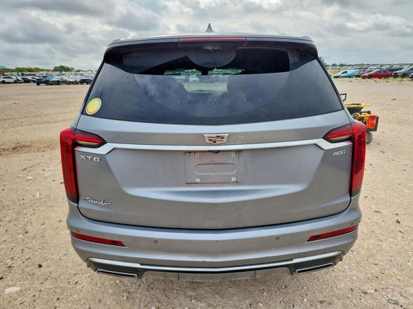 2025 CADILLAC XT6