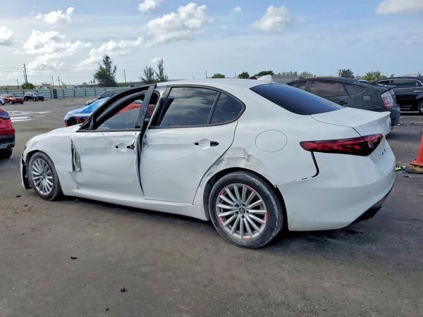 2022 ALFA ROMEO GIULIA