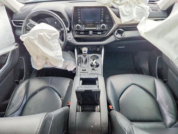 2020 TOYOTA HIGHLANDER
