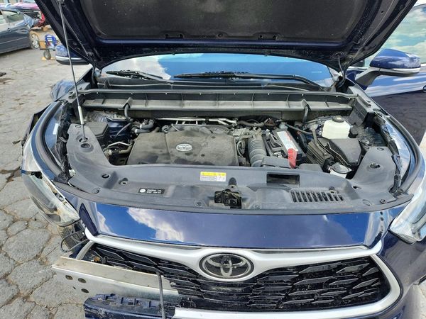 2020 TOYOTA HIGHLANDER
