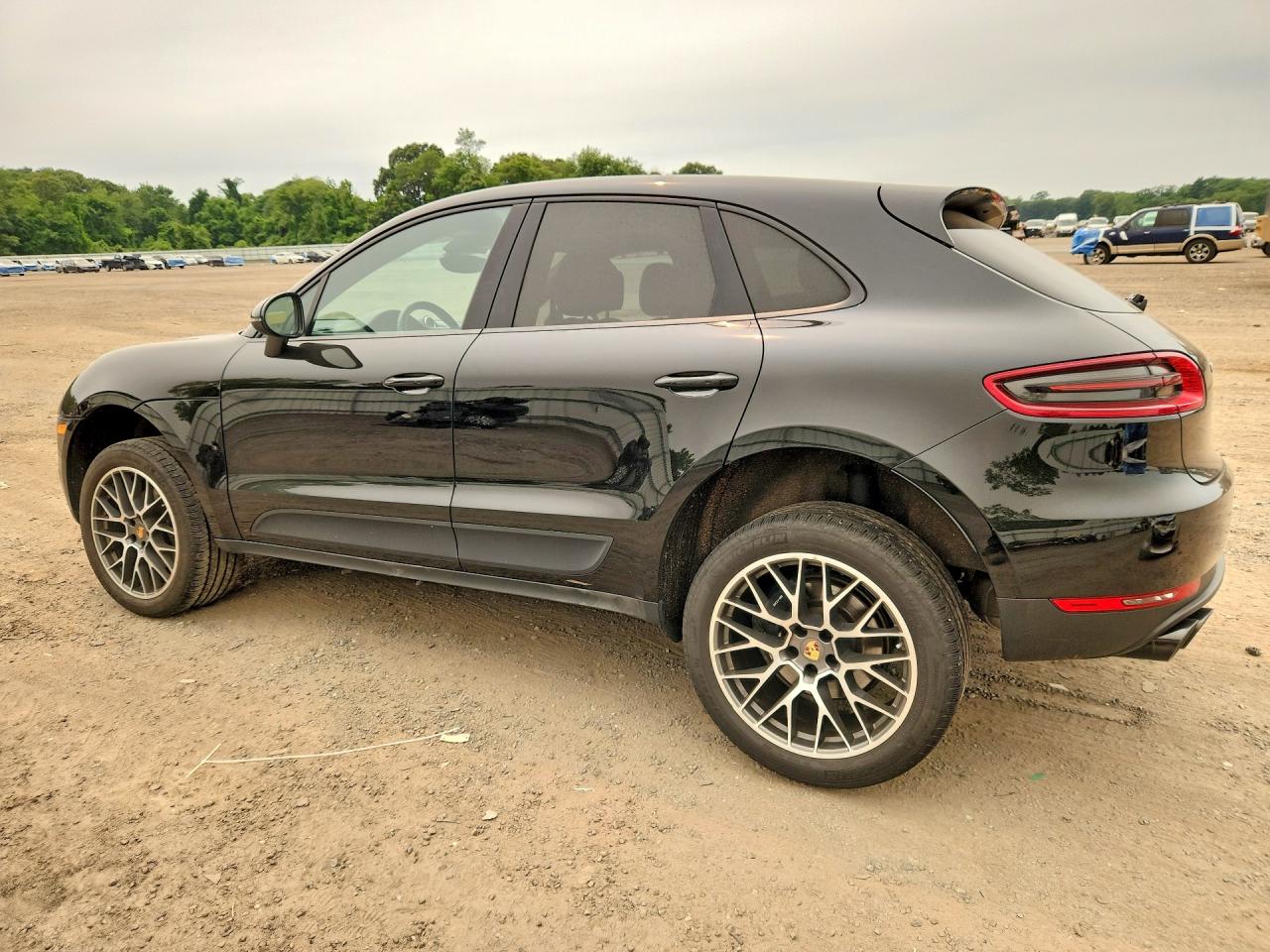 2018 PORSCHE MACAN