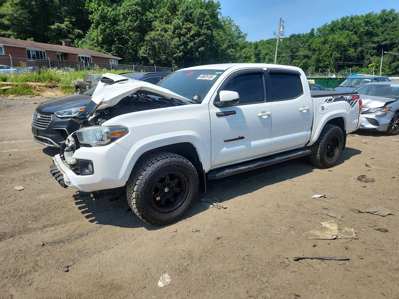 2017 TOYOTA TACOMA