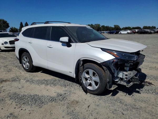 2023 TOYOTA HIGHLANDER LE