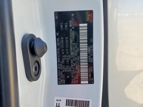2023 TOYOTA HIGHLANDER LE