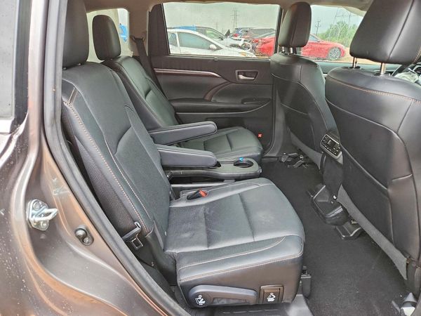 2016 TOYOTA HIGHLANDER Base/Hybrid