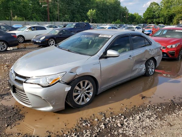 2017 TOYOTA CAMRY SOLA