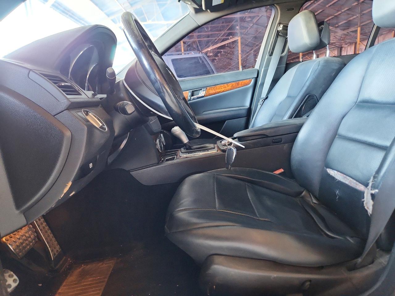 2011 MERCEDES-BENZ C C300