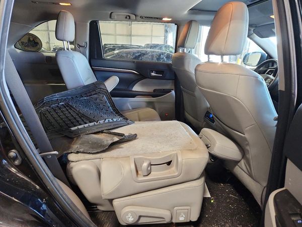 2016 TOYOTA HIGHLANDER Base/Hybrid