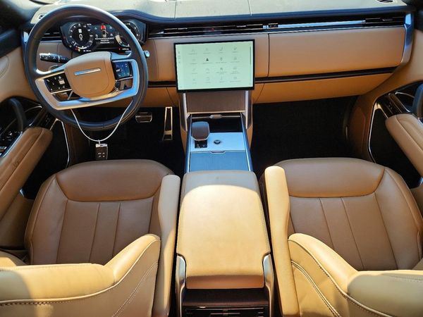 2025 LAND ROVER RANGE ROVER SE