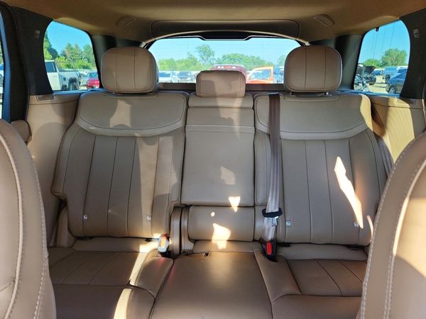 2025 LAND ROVER RANGE ROVER SE