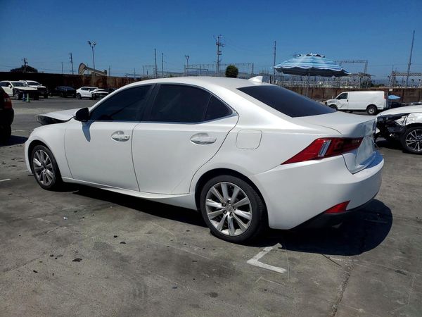 2016 LEXUS IS 200t