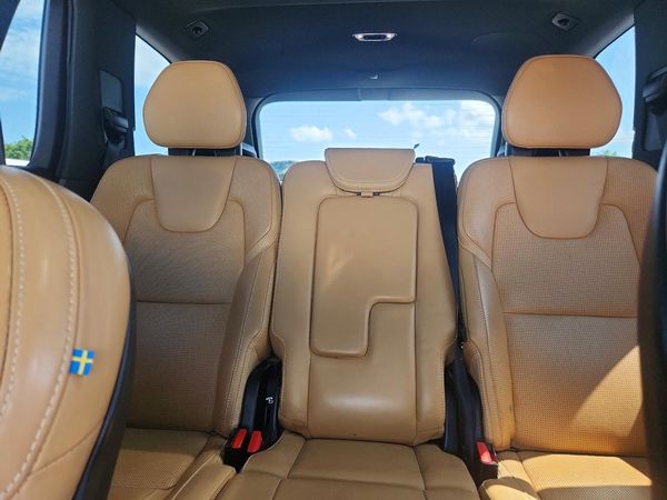 2019 VOLVO XC90 Inscription