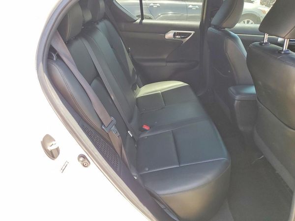 2012 LEXUS CT 200h