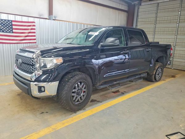 2018 TOYOTA TUNDRA SR5